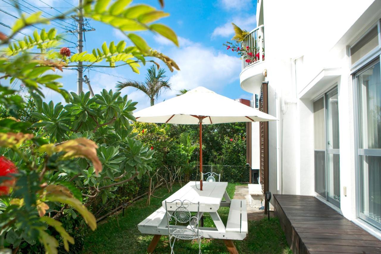 Mihama Beach House Villa Chatan Eksteriør bilde